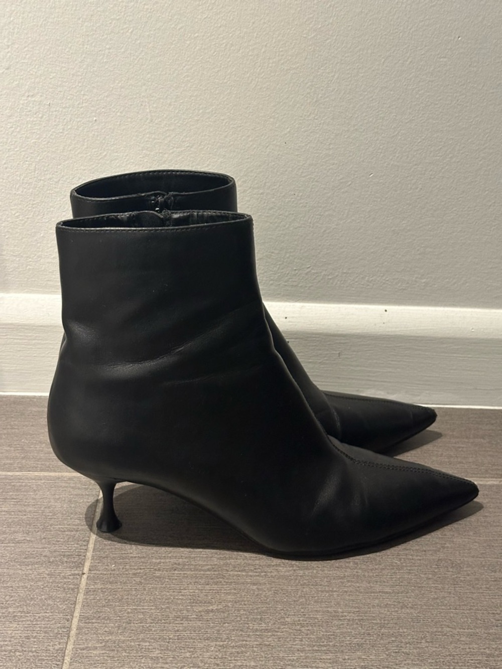 Zara Black Pointed Kitten-Heel Ankle Boots Size 41 - LIKE NEW